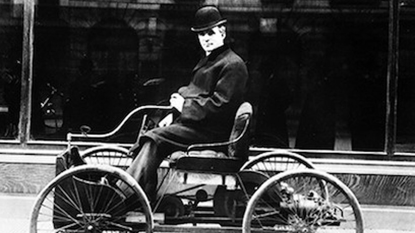 Obraz Henry'ego Forda na jego czterokołowcu